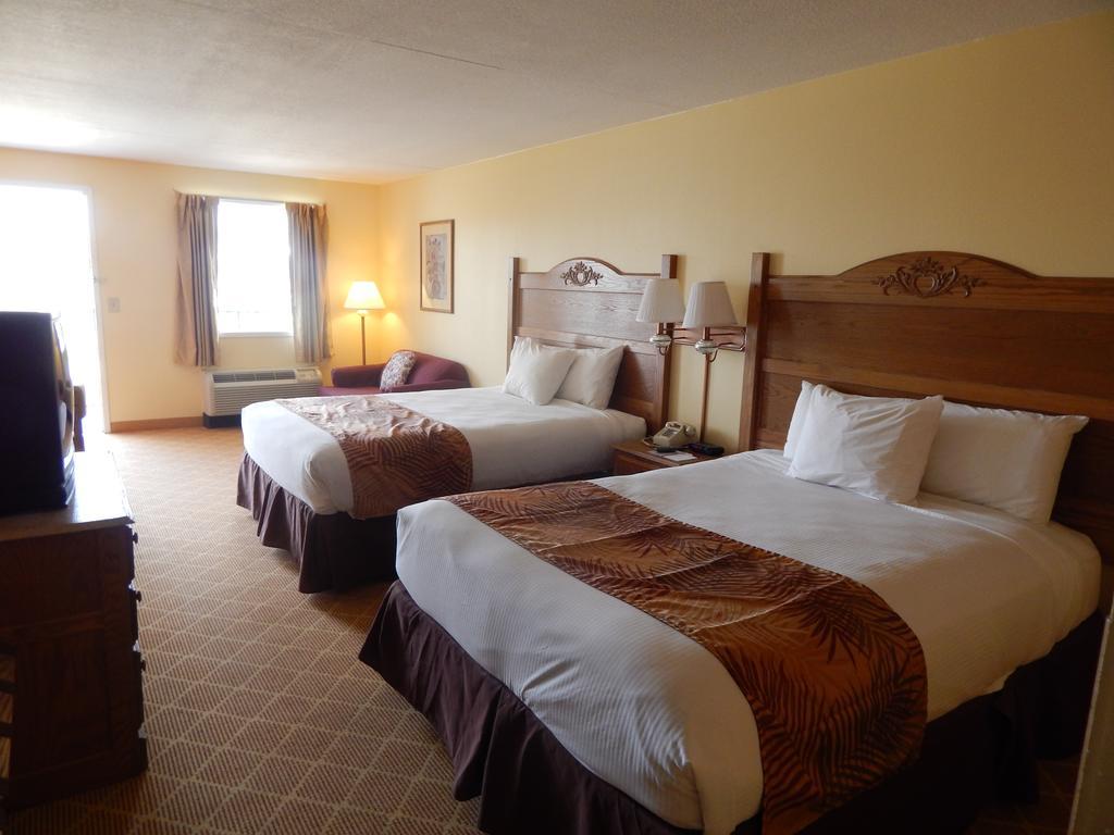 Ramada Branson Hotel And Resort Room photo