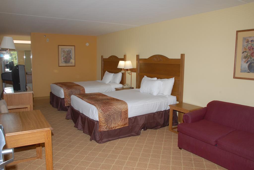 Ramada Branson Hotel And Resort Room photo